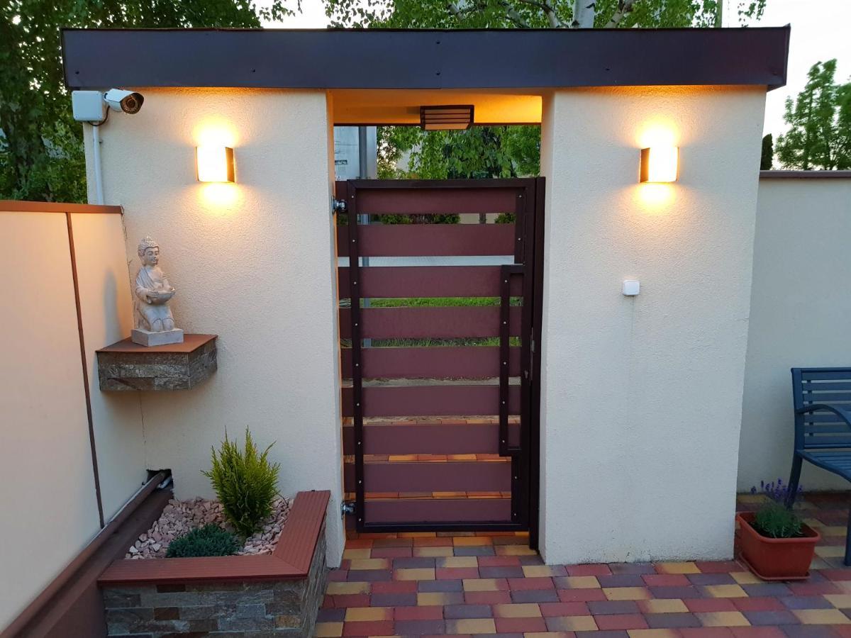 Napsugar Villa B Siofok Exterior photo